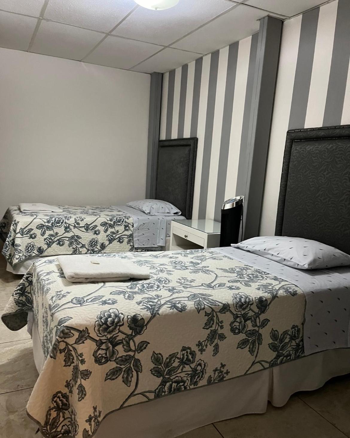 Hostal Rio Piedra Estelí エクステリア 写真