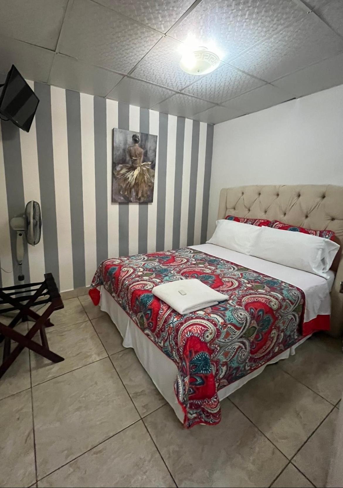 Hostal Rio Piedra Estelí エクステリア 写真