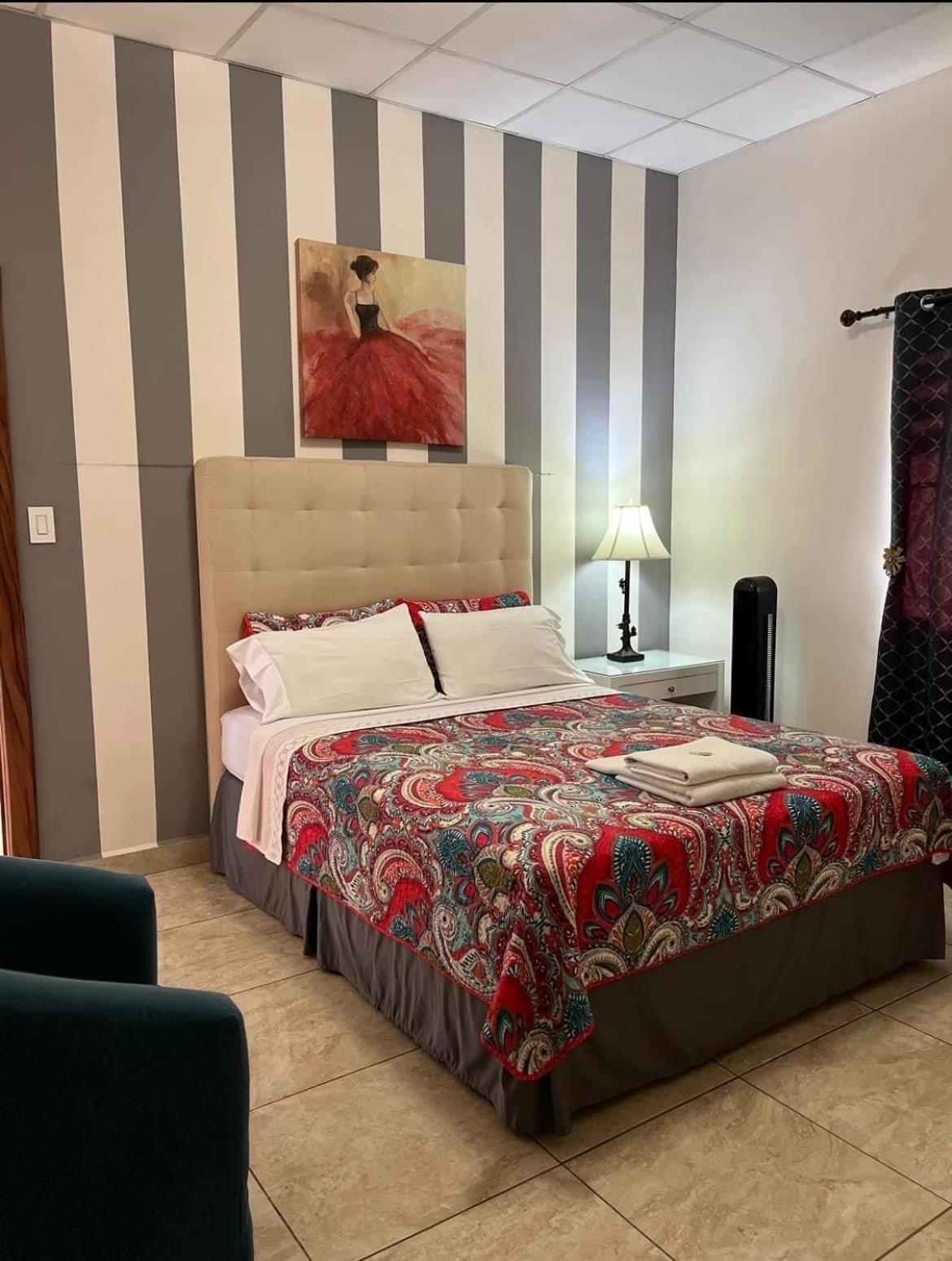 Hostal Rio Piedra Estelí エクステリア 写真