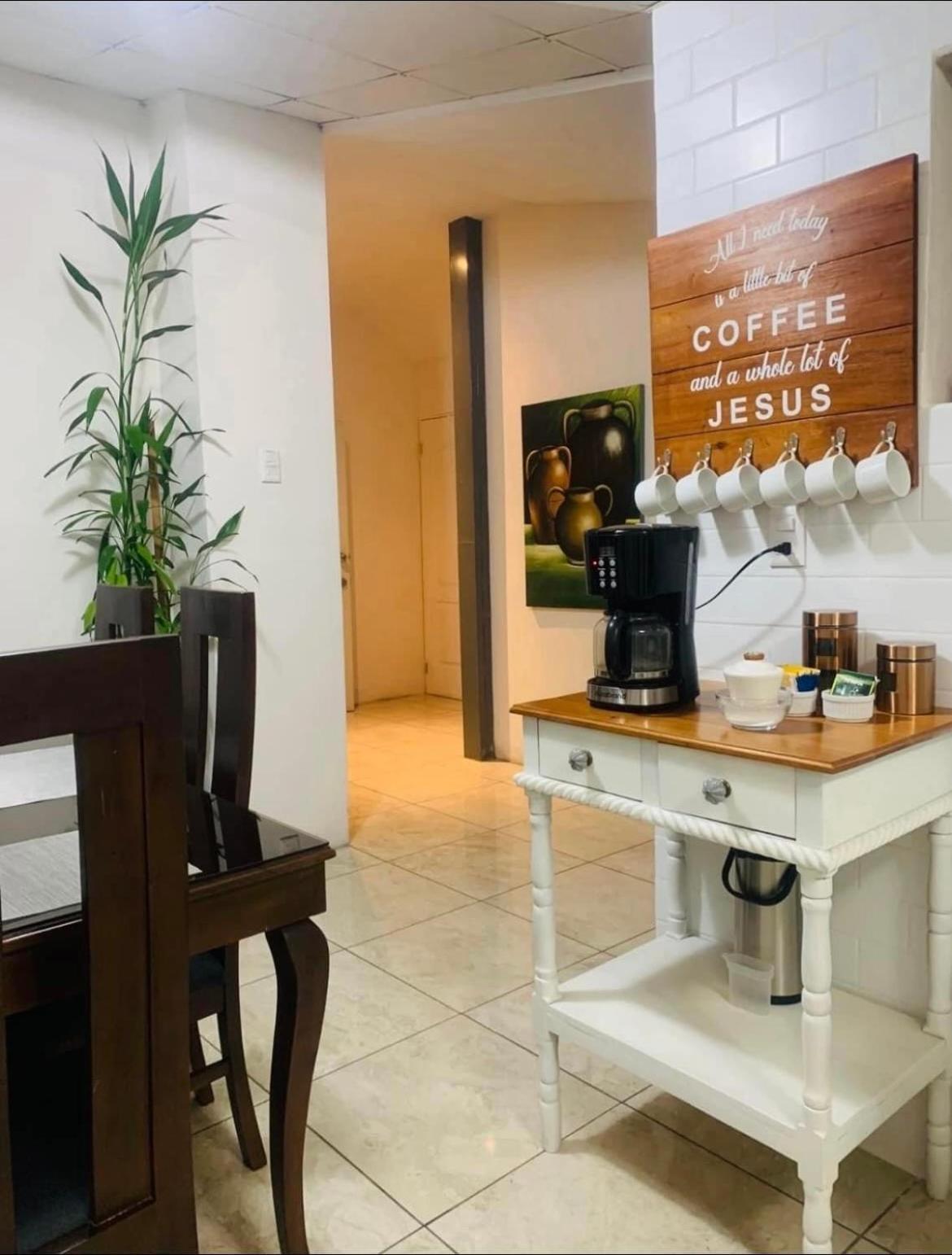 Hostal Rio Piedra Estelí エクステリア 写真